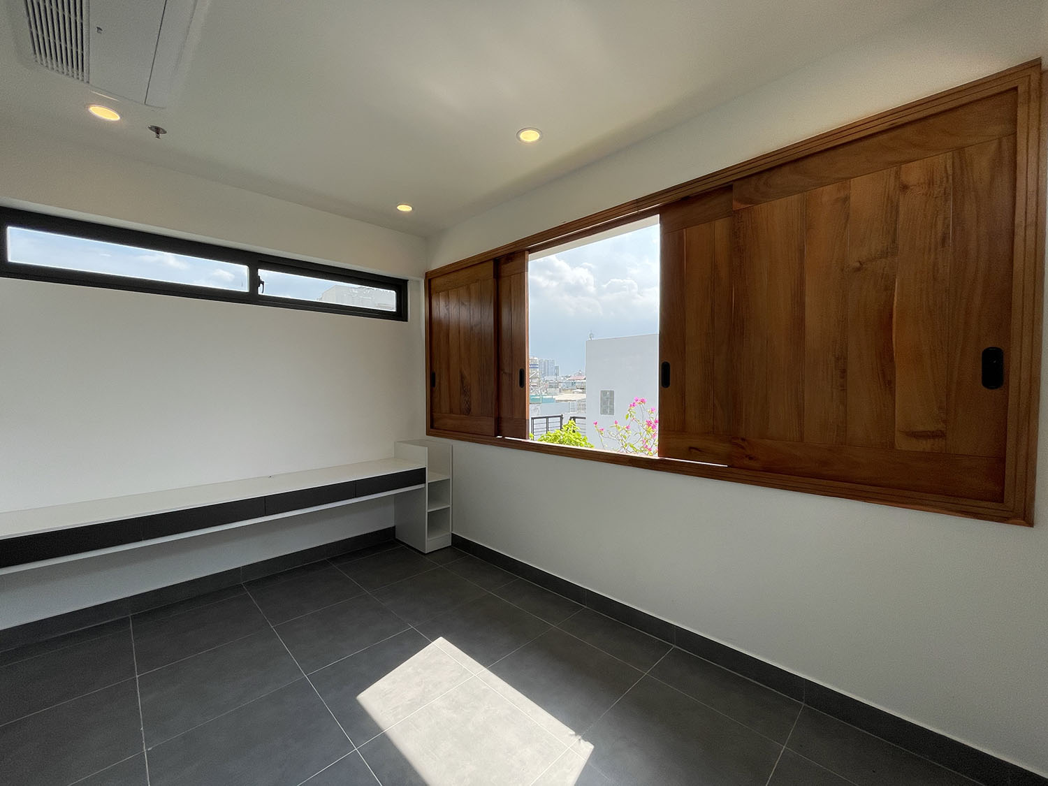 Bán nhà Phan Đăng Lưu, Phú Nhuận Tuyệt phẩm 4 lầu (4,3x12) k.trúc TEXAS MỸ, n.thất cao cấp hẻm ôtô